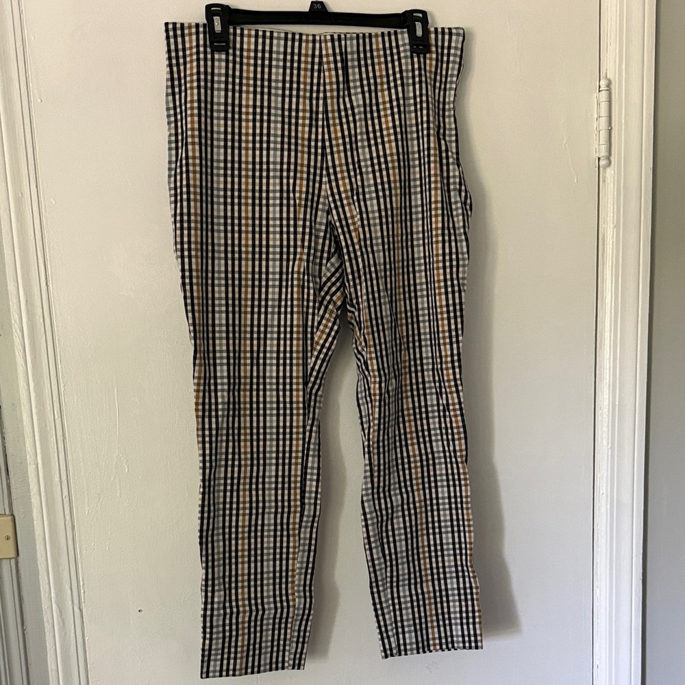 Stylish Checkered Women’s Ankle Pants
